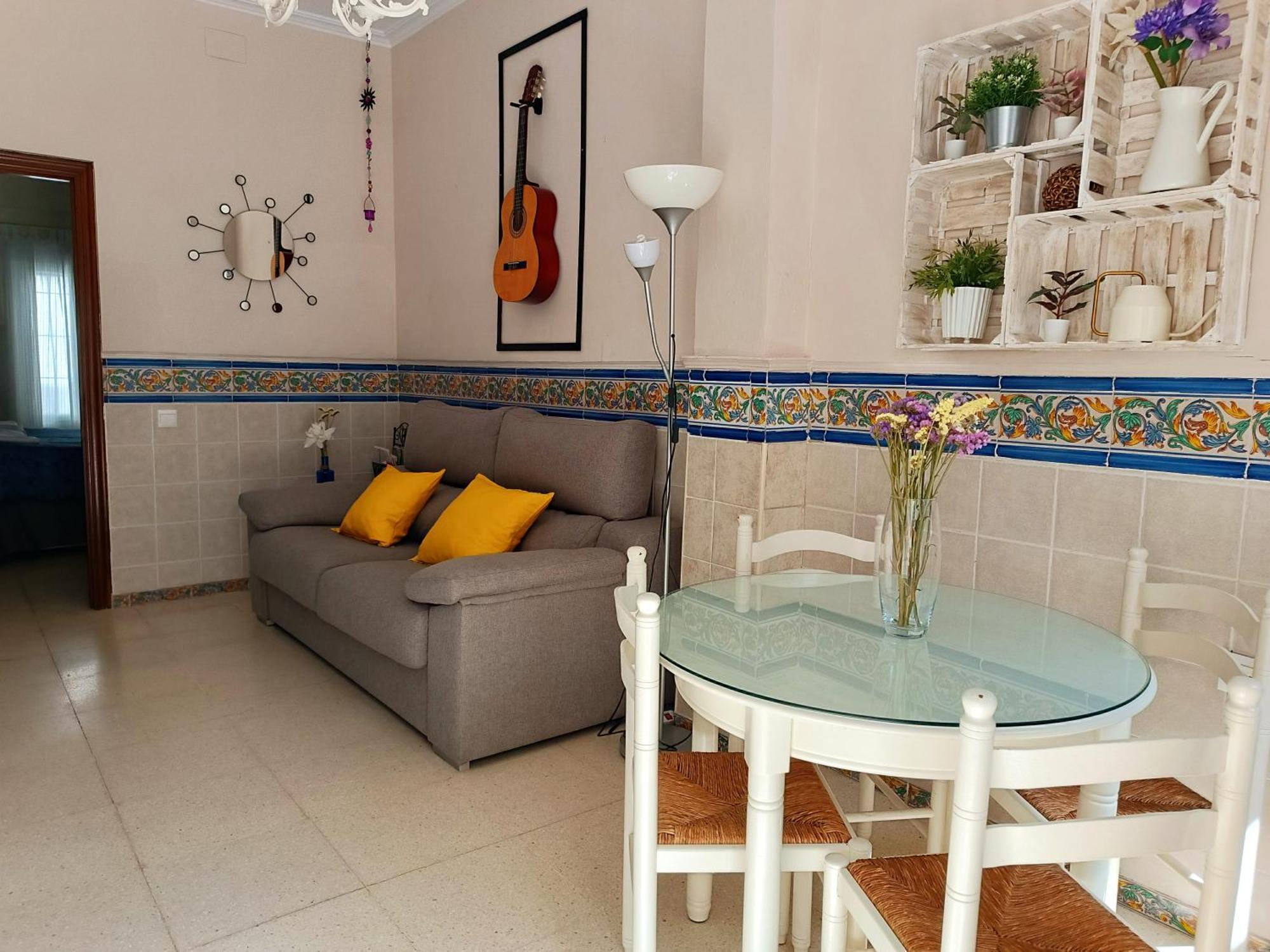 Tipico Y Pintoresco Patio De Vecinos, Con Encanto Севилья Экстерьер фото
